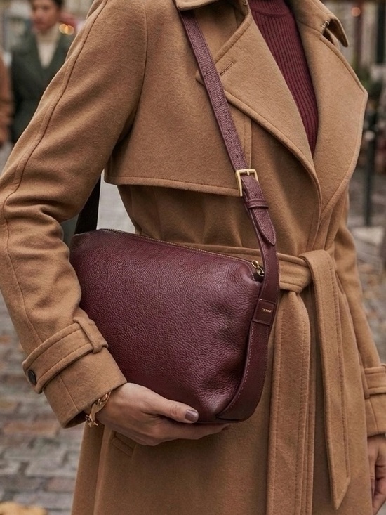 Pedro Rogado Handbags - Pedro Rogado Pebbled Leather Buckle Shoulder Bag - Burgundy Merlot - EUC
